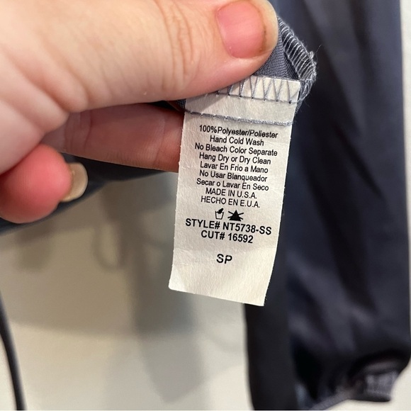 SOJURN purple gray sun h tie front long sleeve satin like crop top size small - Picture 6 of 7